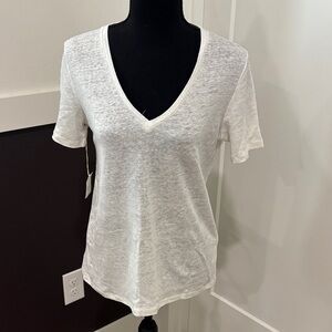 Banana Republic White/off-white V-Neck Short Sleeve Tee- never worn